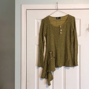 Asymmetric Green Sweater with wood buttons size S